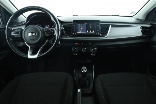 Kia Rio image 6