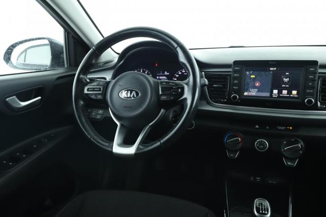Kia Rio image 2