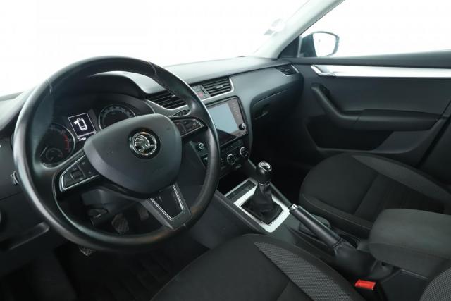 Skoda Octavia image 4