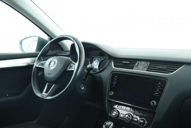 Skoda Octavia image 7