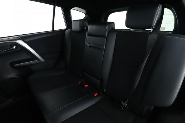 Toyota Rav4 image 4