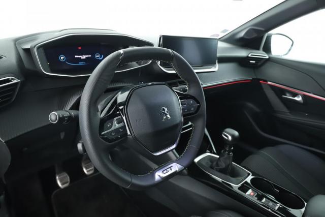 Peugeot 208 image 2