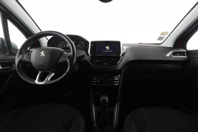 Peugeot 208 image 1