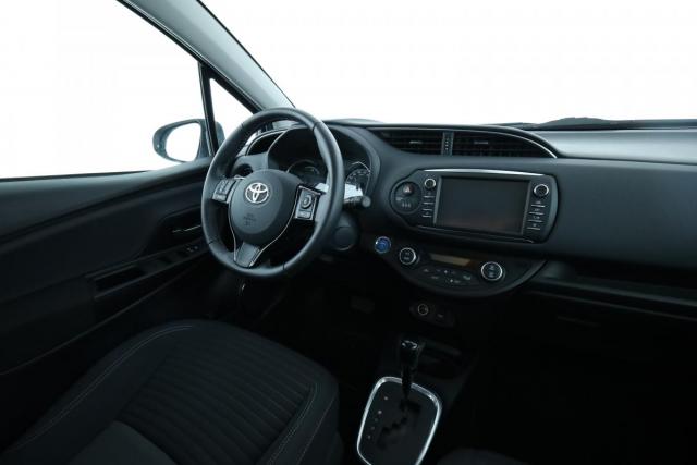 Toyota Yaris image 2