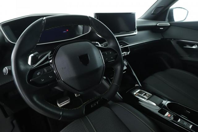 Peugeot 2008 image 9