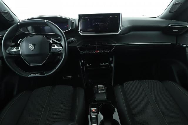 Peugeot 2008 image 3