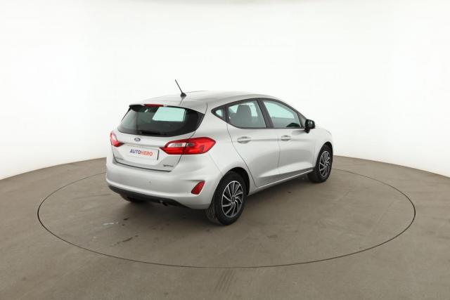 Ford Fiesta image 5