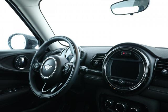 Mini Clubman image 5