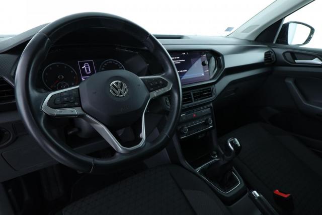 Volkswagen T-Cross image 8