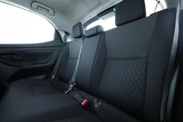 Toyota Yaris image 2