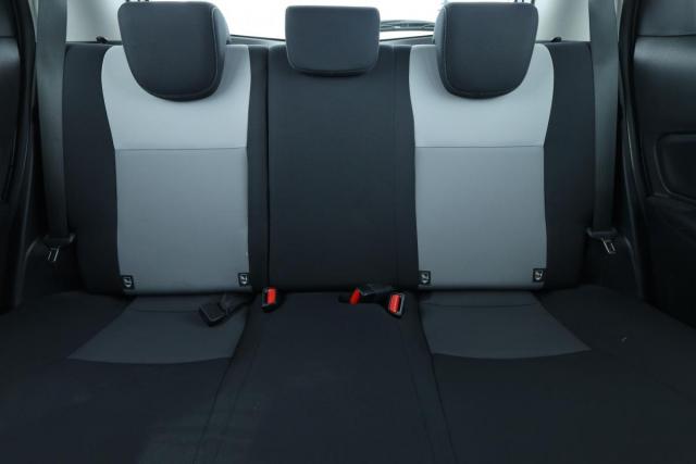 Toyota Yaris image 3