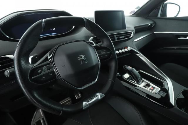 Peugeot 5008 image 1