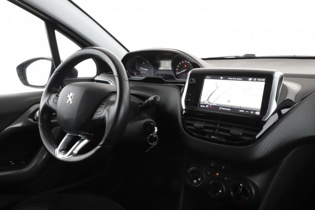 Peugeot 2008 image 1