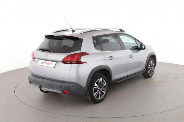 Peugeot 2008 image 9