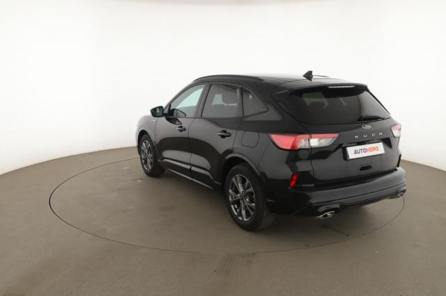 Ford Kuga image 1