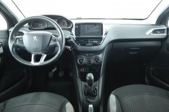 Peugeot 208 image 3