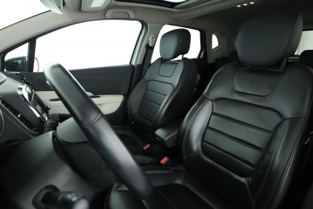 Renault Captur image 2