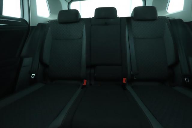 Volkswagen Tiguan image 6