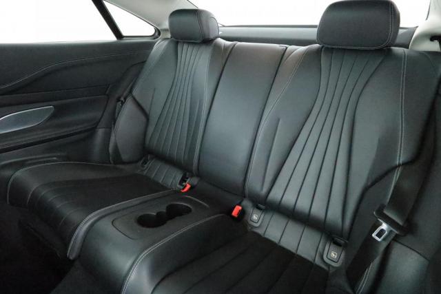 Mercedes Benz Classe E Coupe image 2