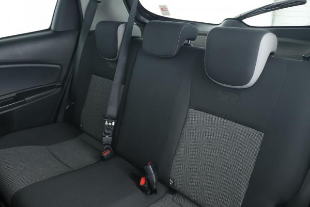 Toyota Yaris image 8