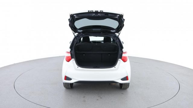 Toyota Yaris image 5