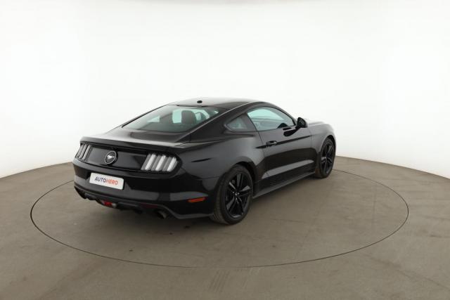 Ford Mustang image 5