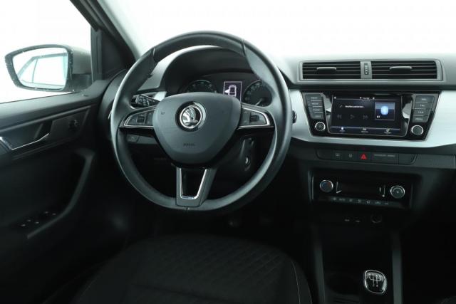 Skoda Fabia image 2
