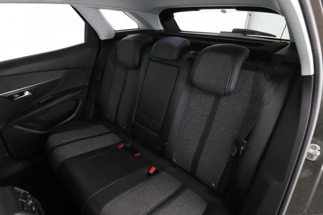 Peugeot 3008 image 1