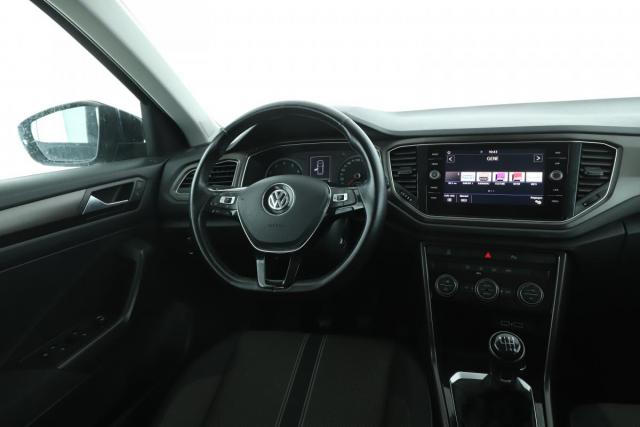 Volkswagen T-Roc image 4