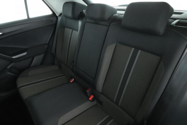 Volkswagen T-Roc image 1