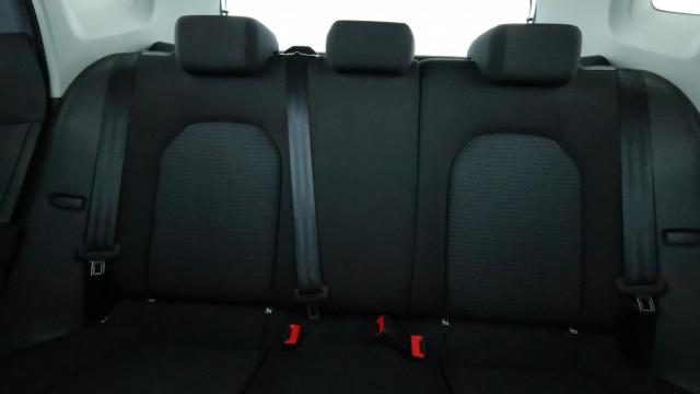 Seat Arona image 2