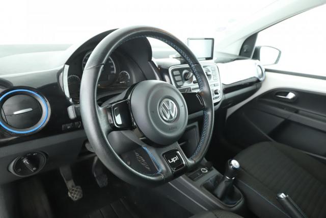 Volkswagen Up! image 6