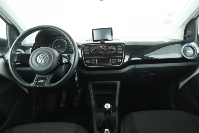 Volkswagen Up! image 8