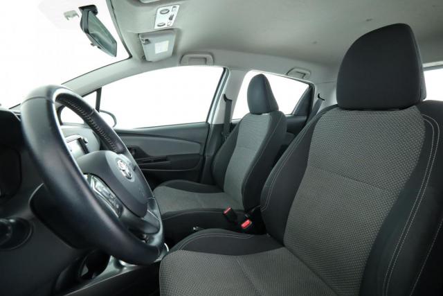 Toyota Yaris image 8