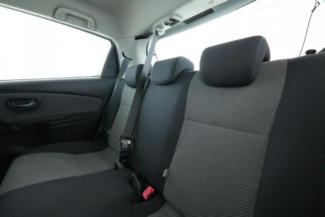 Toyota Yaris image 2