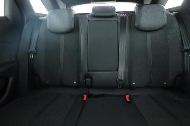 Peugeot 3008 image 3