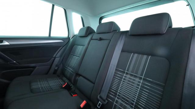 Volkswagen Golf Sportsvan image 4