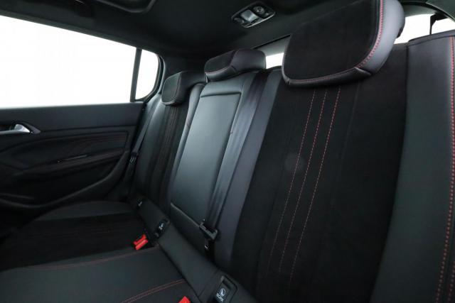 Peugeot 308 image 8