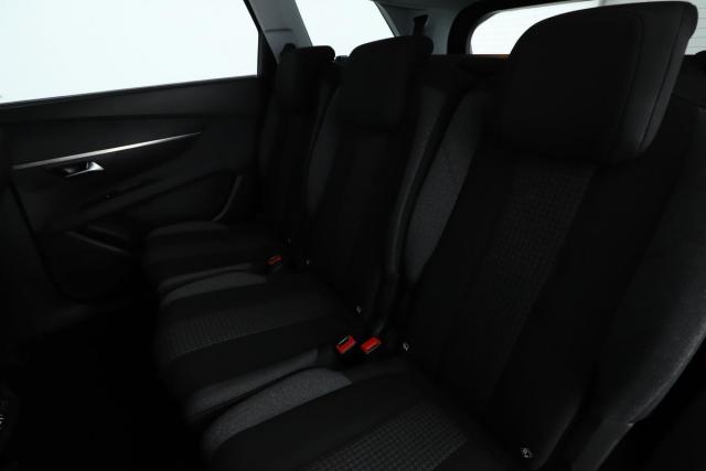 Peugeot 5008 image 5