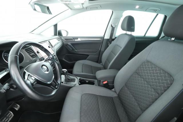 Volkswagen Golf Sportsvan image 8