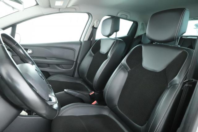 Renault Clio image 9