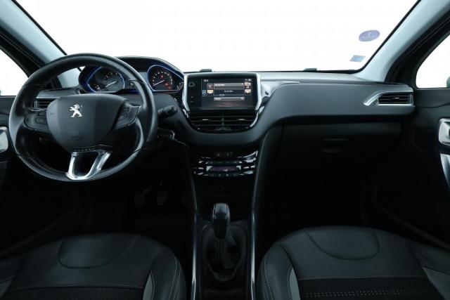 Peugeot 2008 image 7