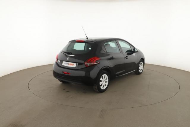 Peugeot 208 image 4