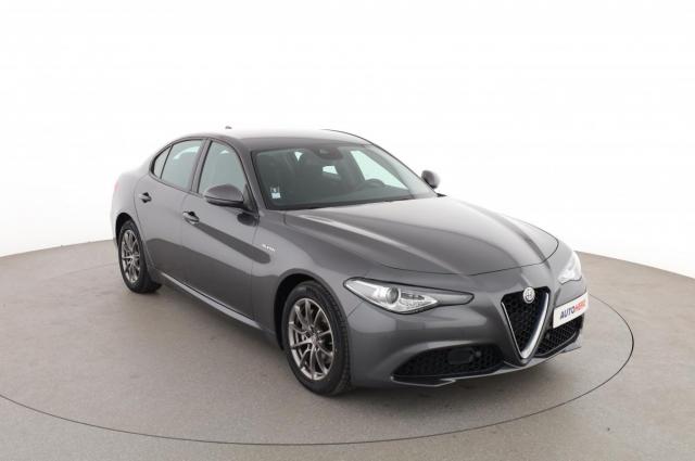 Alfa Romeo Giulia image 8