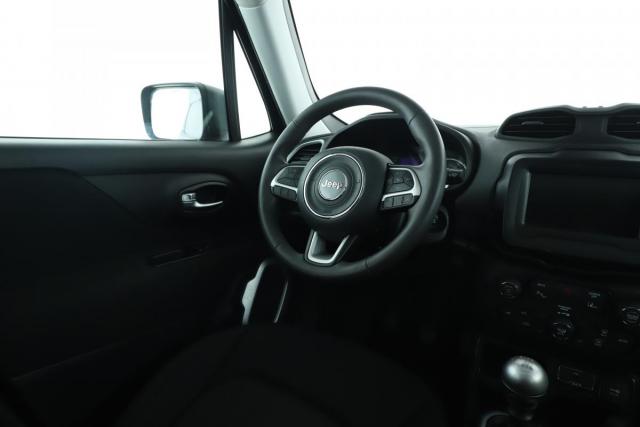 Jeep Renegade image 8