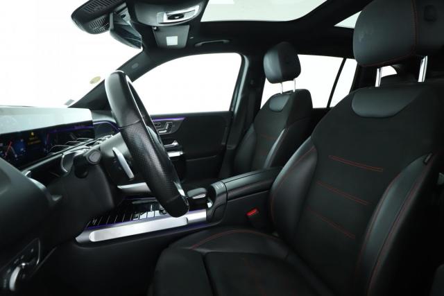 Mercedes Benz Glb image 2