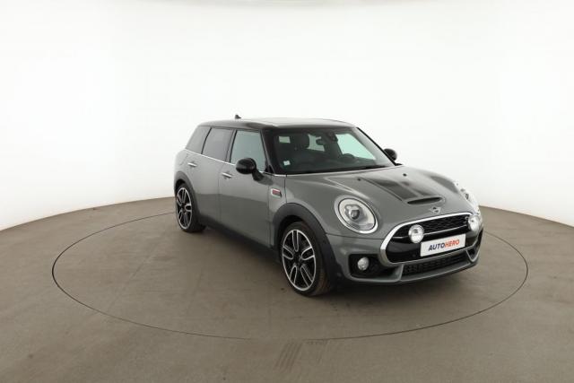 Mini Clubman image 2