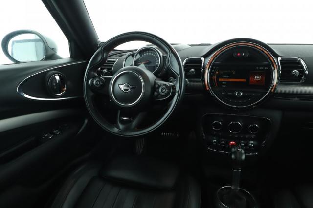 Mini Clubman image 6