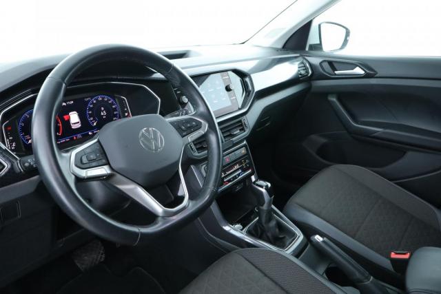 Volkswagen T-Cross image 8