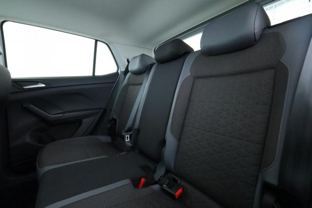 Volkswagen T-Cross image 3